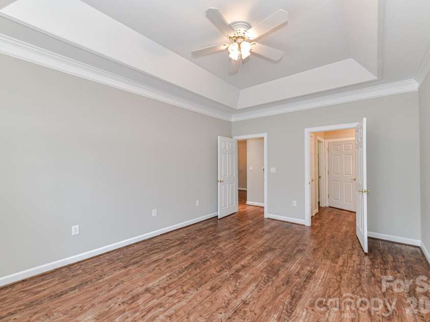 8629 Windsor Ridge Drive, Charlotte, NC 28277.  MLS# CAR4390427, YatesRealty ID 30789. 