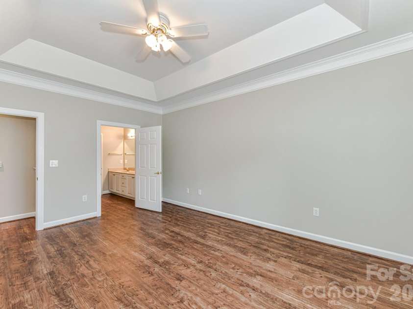8629 Windsor Ridge Drive, Charlotte, NC 28277.  MLS# CAR4390427, YatesRealty ID 30789. 