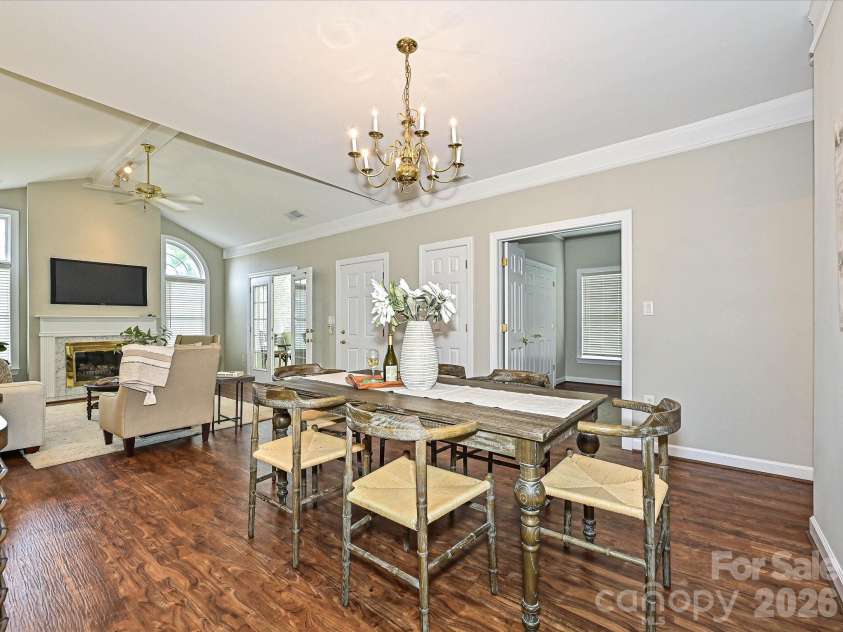 8629 Windsor Ridge Drive, Charlotte, NC 28277.  MLS# CAR4426001, YatesRealty ID 30789. Dining Room