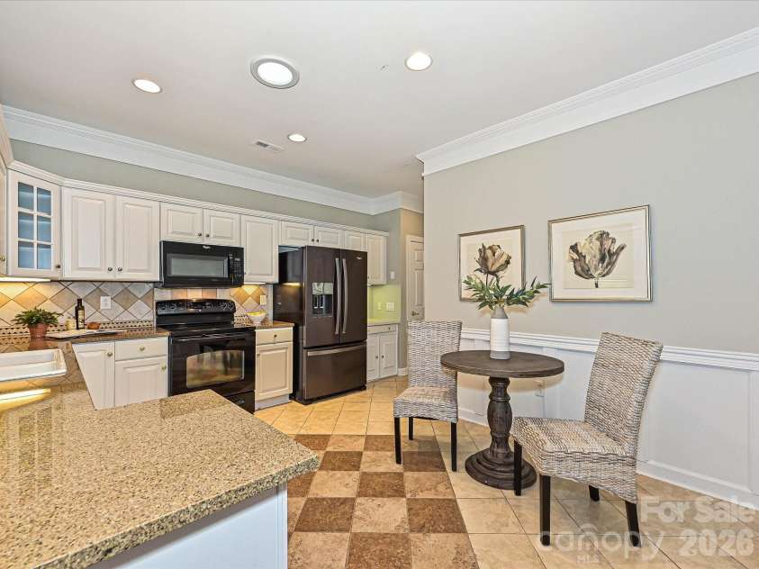 8629 Windsor Ridge Drive, Charlotte, NC 28277.  MLS# CAR4426001, YatesRealty ID 30789. Kitchen