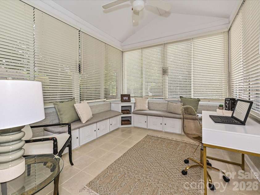 8629 Windsor Ridge Drive, Charlotte, NC 28277.  MLS# CAR4426001, YatesRealty ID 30789. Sunroom/Flex Room