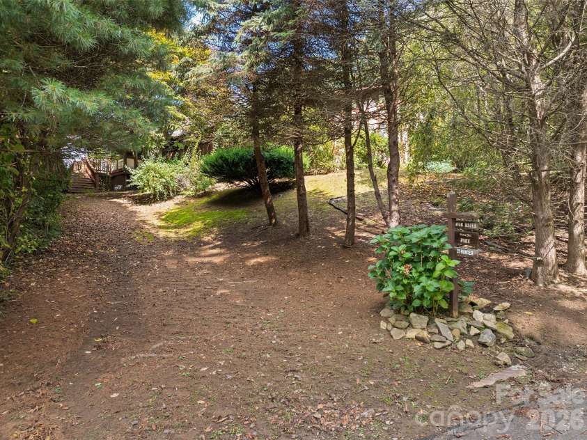 21 Gunter Drive, Waynesville, NC 28785.  MLS# CAR4304218, YatesRealty ID 3079. 