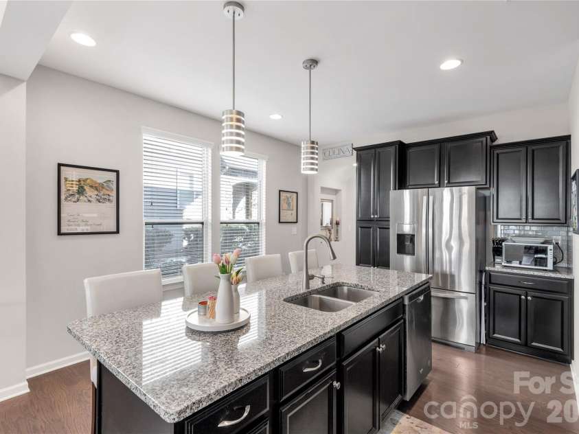 5519 Trieg Drive, Charlotte, NC 28278.  MLS# CAR4341679, YatesRealty ID 3079. 