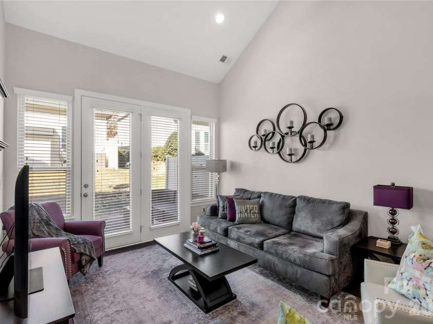 5519 Trieg Drive, Charlotte, NC 28278.  MLS# CAR4341679, YatesRealty ID 3079. 