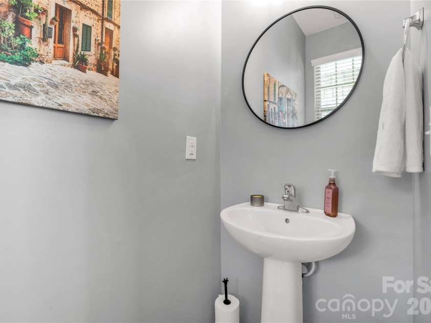 5519 Trieg Drive, Charlotte, NC 28278.  MLS# CAR4341679, YatesRealty ID 3079. 