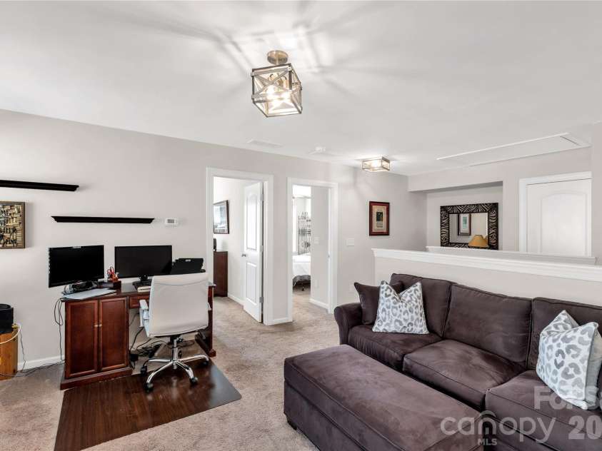 5519 Trieg Drive, Charlotte, NC 28278.  MLS# CAR4341679, YatesRealty ID 3079. 