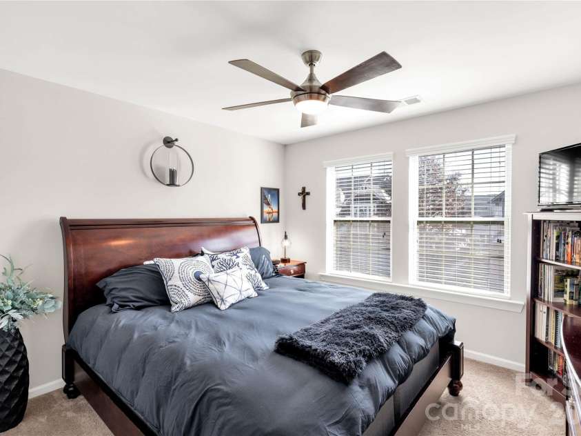 5519 Trieg Drive, Charlotte, NC 28278.  MLS# CAR4341679, YatesRealty ID 3079. 