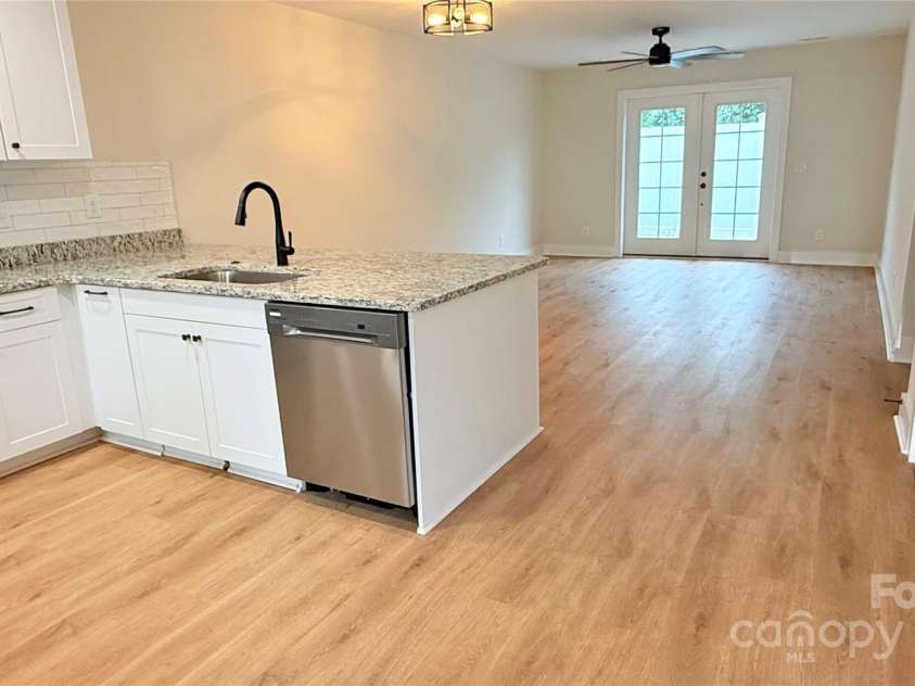 203 Beacon Avenue, Morganton, NC 28655.  MLS# CAR4287666, YatesRealty ID 30790. 