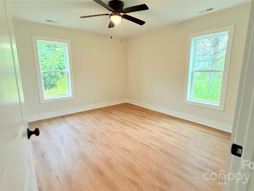 203 Beacon Avenue, Morganton, NC 28655.  MLS# CAR4287666, YatesRealty ID 30790. 