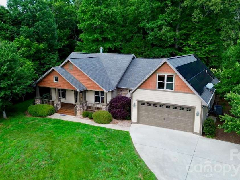 25 Willow Branch Lane, Weaverville, NC 28787.  MLS# CAR4393104, YatesRealty ID 30790. 