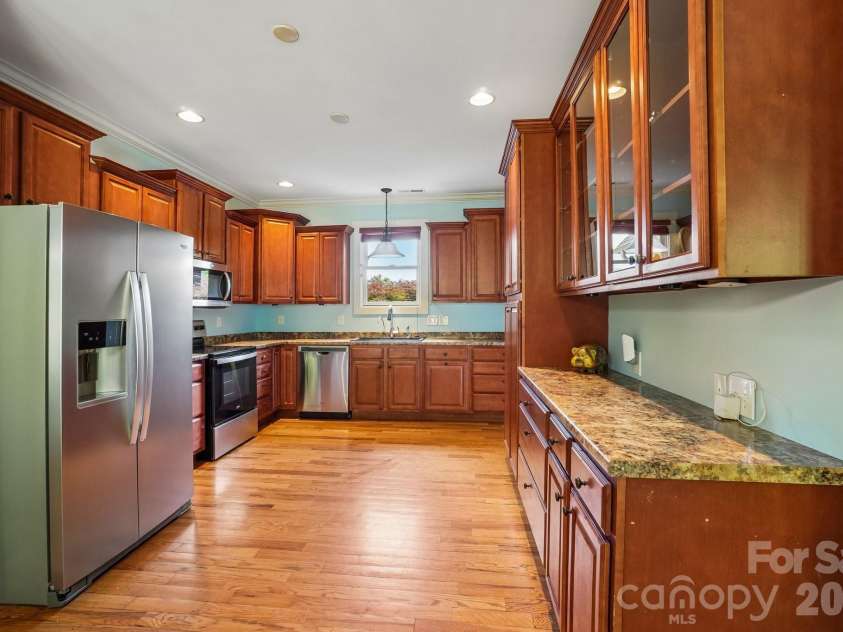 25 Willow Branch Lane, Weaverville, NC 28787.  MLS# CAR4393104, YatesRealty ID 30790. 