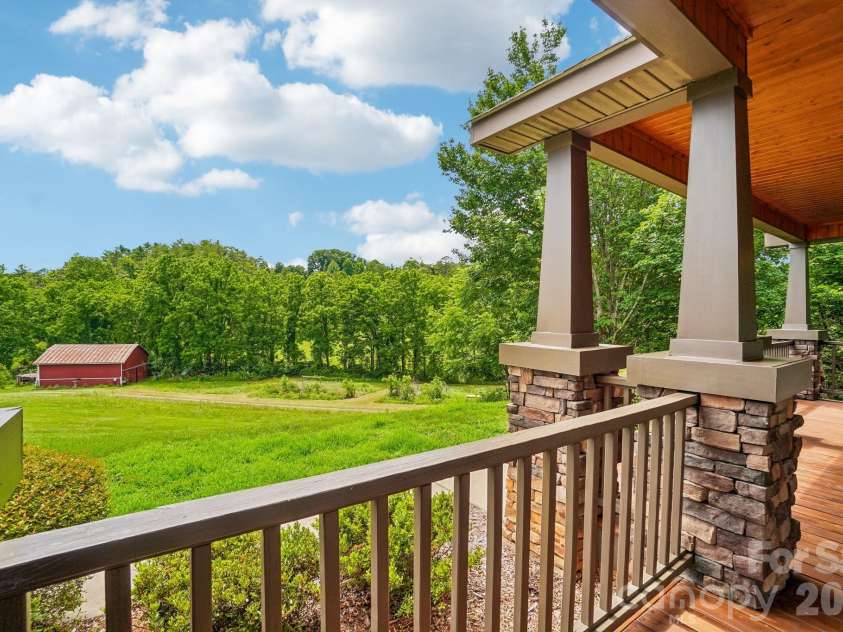 25 Willow Branch Lane, Weaverville, NC 28787.  MLS# CAR4393104, YatesRealty ID 30790. 