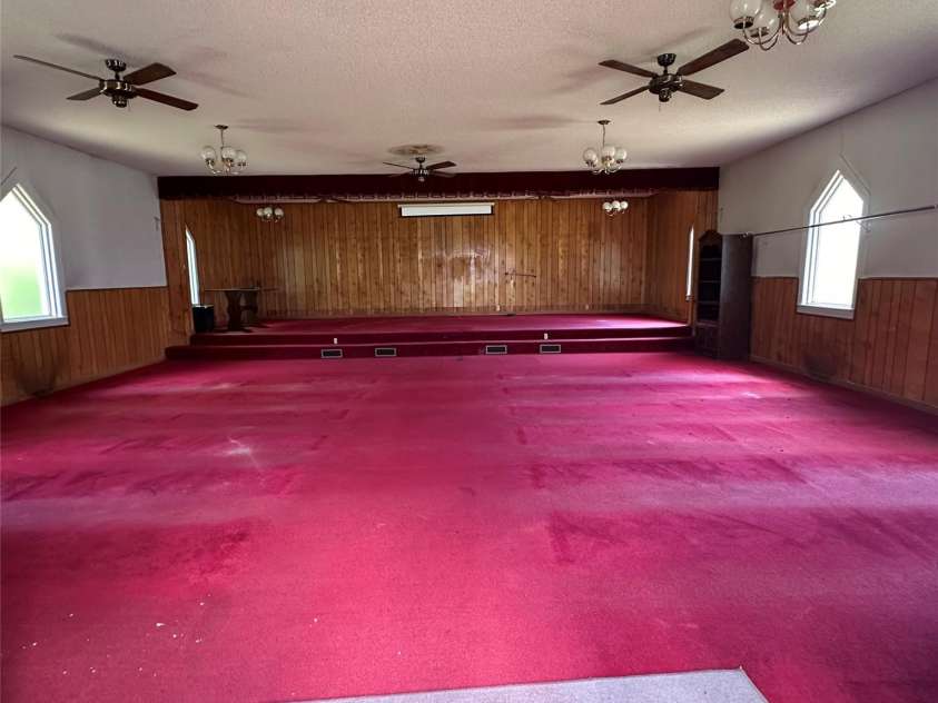 422 US Highway 19E Highway, Spruce Pine, NC 28777.  MLS# CAR4393925, YatesRealty ID 30791. Church Main Level