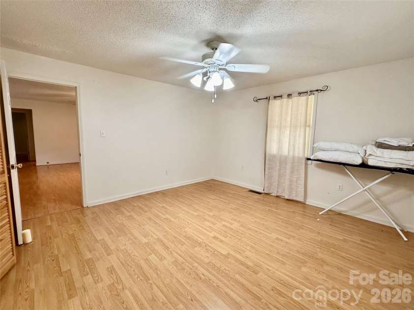 422 US Highway 19E Highway, Spruce Pine, NC 28777.  MLS# CAR4393925, YatesRealty ID 30791. Main Level-Bedroom