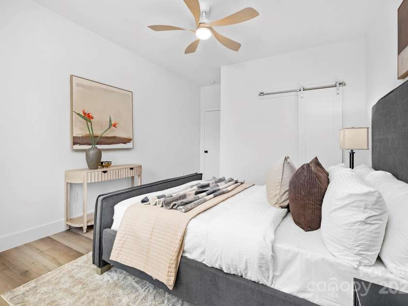 105 Riverside Drive, Cramerton, NC 28032.  MLS# CAR4290332, YatesRealty ID 30792. 