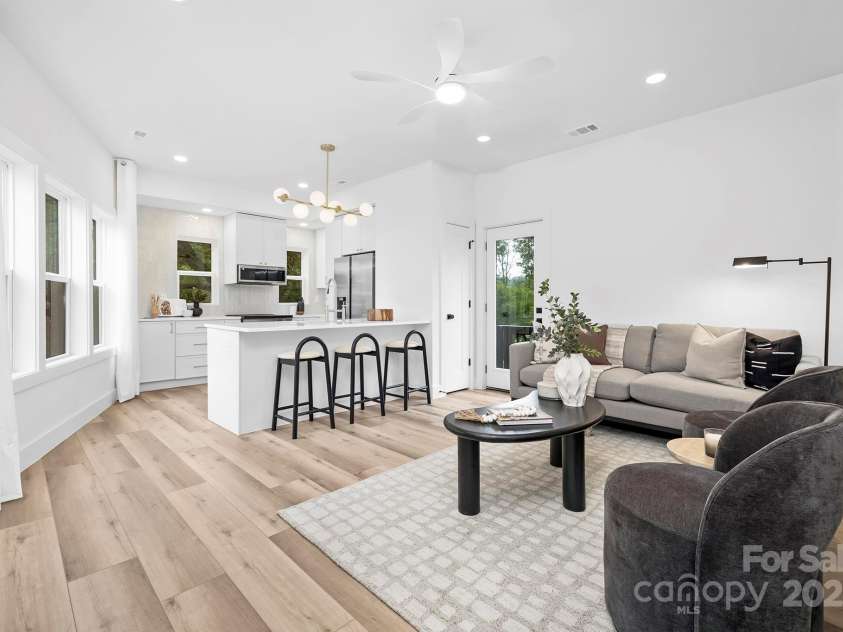 105 Riverside Drive, Cramerton, NC 28032.  MLS# CAR4290332, YatesRealty ID 30792. Kitchen open to living area