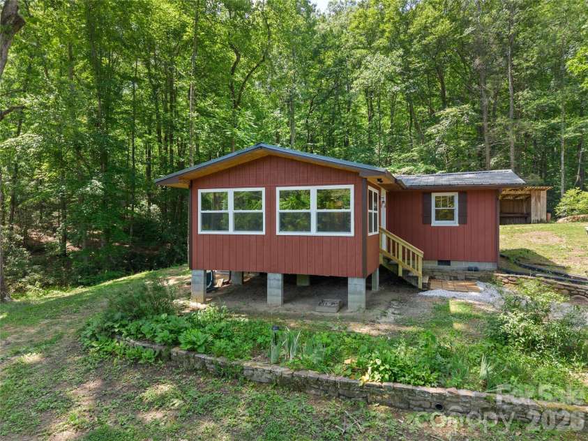563 Burgess Road, Mill Spring, NC 28756.  MLS# CAR4394359, YatesRealty ID 30792. 