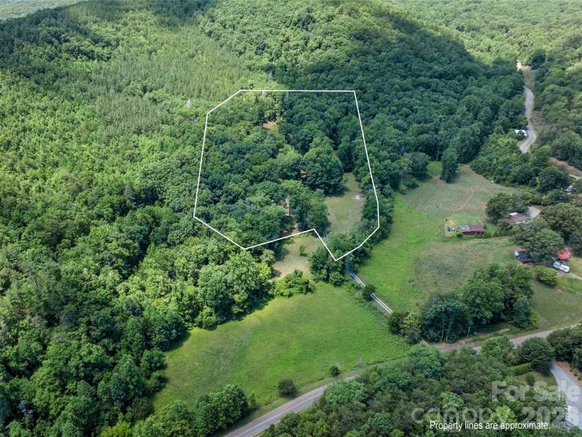 563 Burgess Road, Mill Spring, NC 28756.  MLS# CAR4394359, YatesRealty ID 30792. 