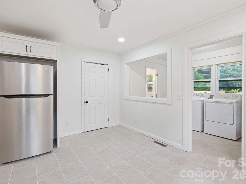 31 Edwards Street, Waynesville, NC 28786.  MLS# CAR4394084, YatesRealty ID 30794. 