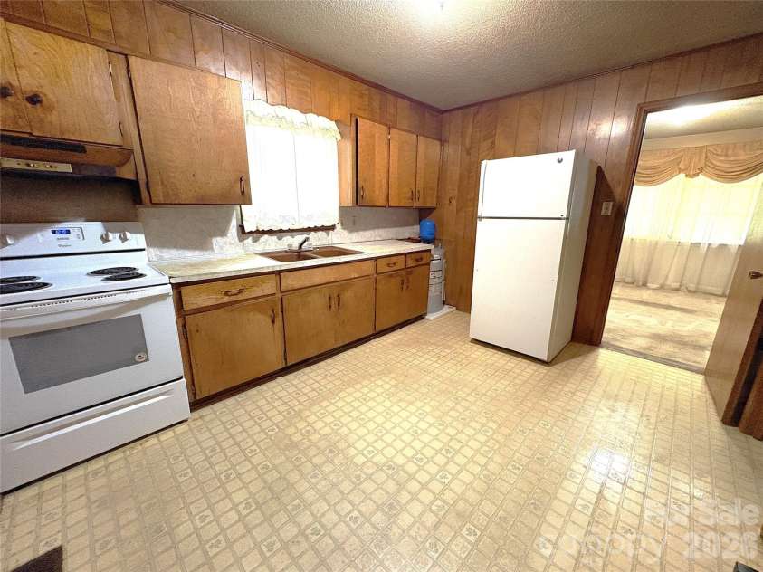 723 Kings Mountain Street, Clover, SC 29710.  MLS# CAR4394394, YatesRealty ID 30795. 