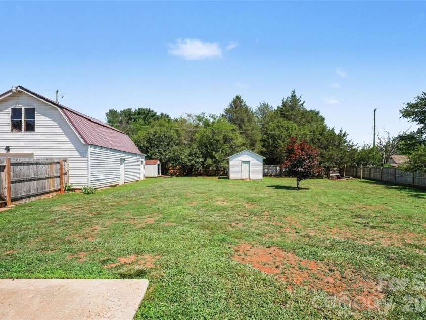 101 Chamblee Drive, Salisbury, NC 28147.  MLS# CAR4391643, YatesRealty ID 30796. Backyard
