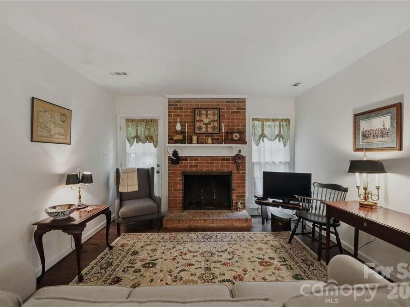 7626 Winterset Drive, Charlotte, NC 28270.  MLS# CAR4390439, YatesRealty ID 30798. 
