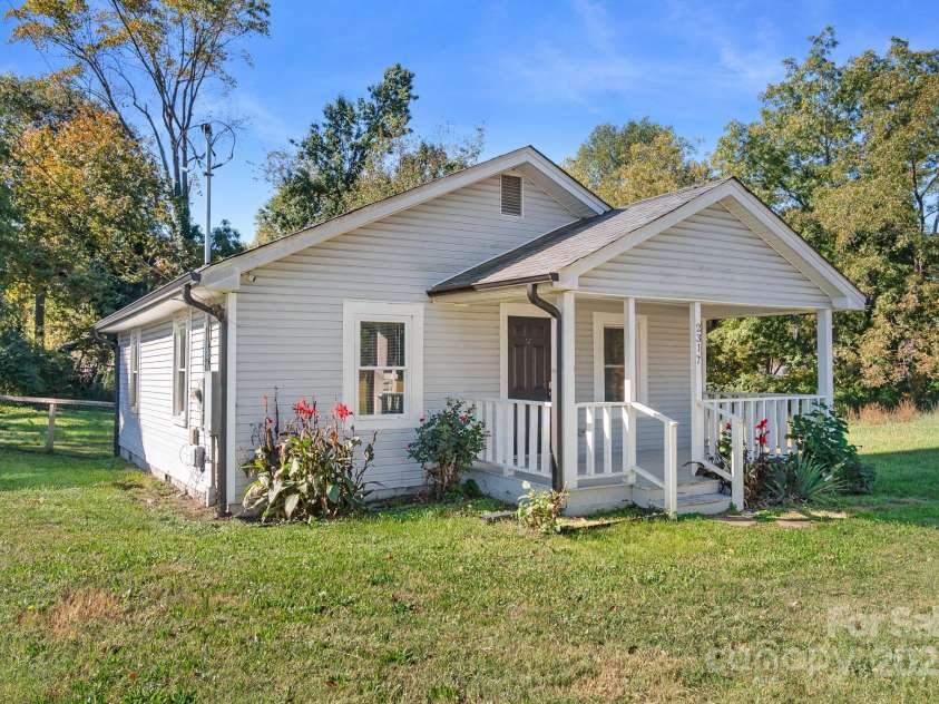 2317 Milton Avenue, Gastonia, NC 28052.  MLS# CAR4313429, YatesRealty ID 308. 