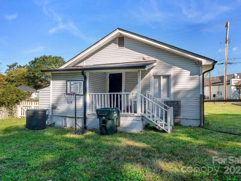 2317 Milton Avenue, Gastonia, NC 28052.  MLS# CAR4313429, YatesRealty ID 308. 