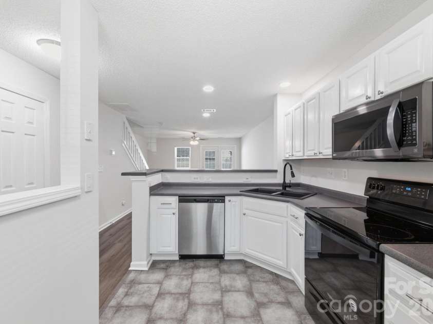 3028 Mayer House Court, Charlotte, NC 28214.  MLS# CAR4391646, YatesRealty ID 30801. 