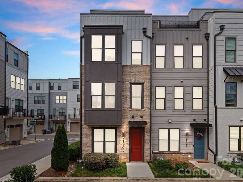 2120 Terwilliger Terrace, Charlotte, NC 28203.  MLS# CAR4384224, YatesRealty ID 30803. 