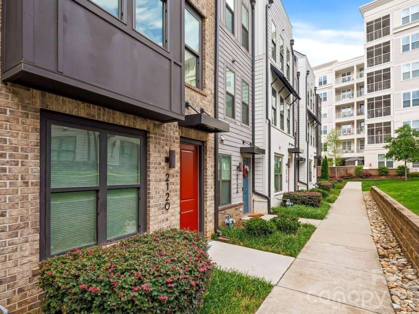 2120 Terwilliger Terrace, Charlotte, NC 28203.  MLS# CAR4384224, YatesRealty ID 30803. 
