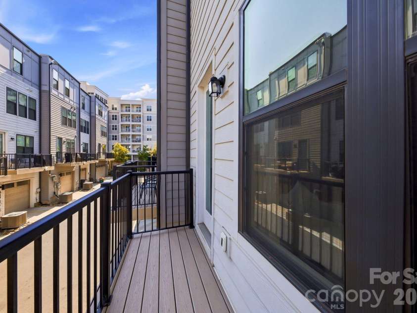 2120 Terwilliger Terrace, Charlotte, NC 28203.  MLS# CAR4384224, YatesRealty ID 30803. 