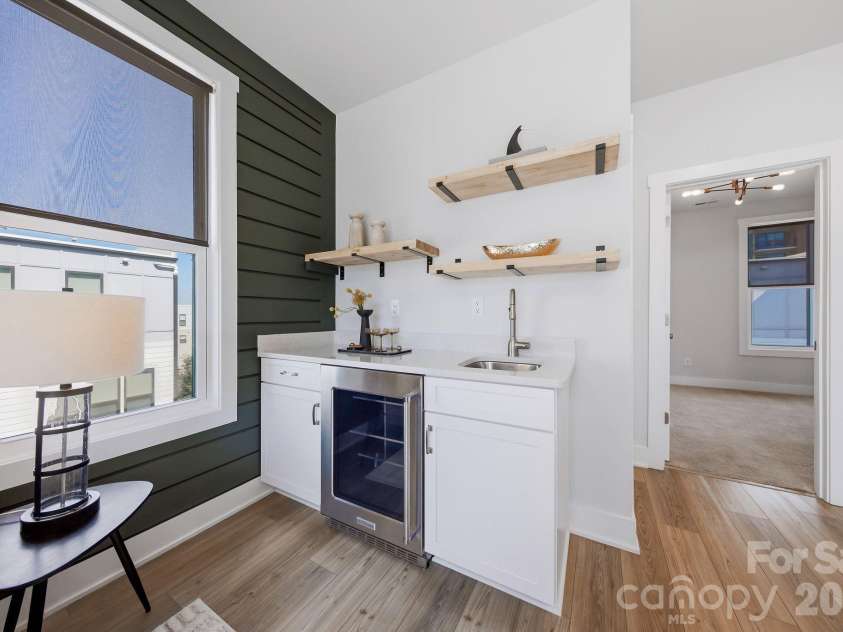 2120 Terwilliger Terrace, Charlotte, NC 28203.  MLS# CAR4384224, YatesRealty ID 30803. 