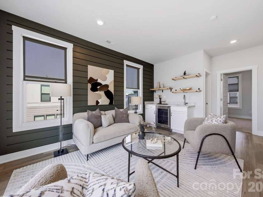 2120 Terwilliger Terrace, Charlotte, NC 28203.  MLS# CAR4384224, YatesRealty ID 30803. 