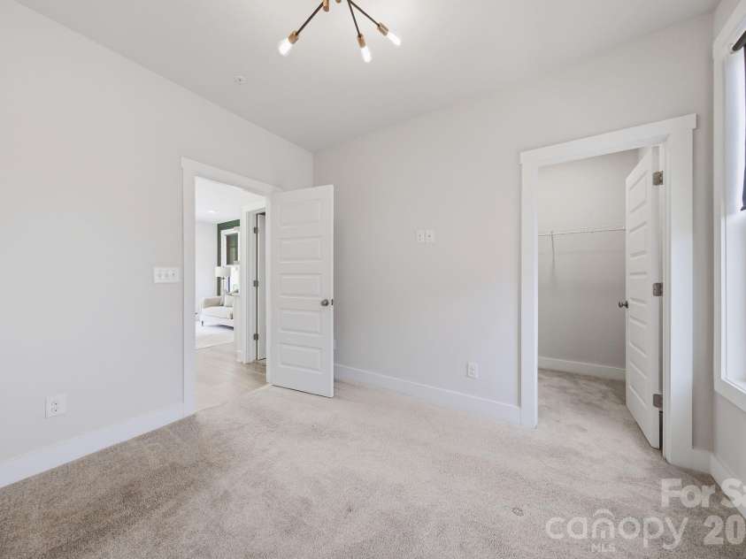 2120 Terwilliger Terrace, Charlotte, NC 28203.  MLS# CAR4384224, YatesRealty ID 30803. 