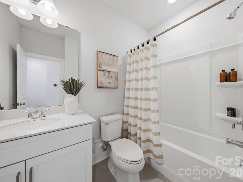 2120 Terwilliger Terrace, Charlotte, NC 28203.  MLS# CAR4384224, YatesRealty ID 30803. 