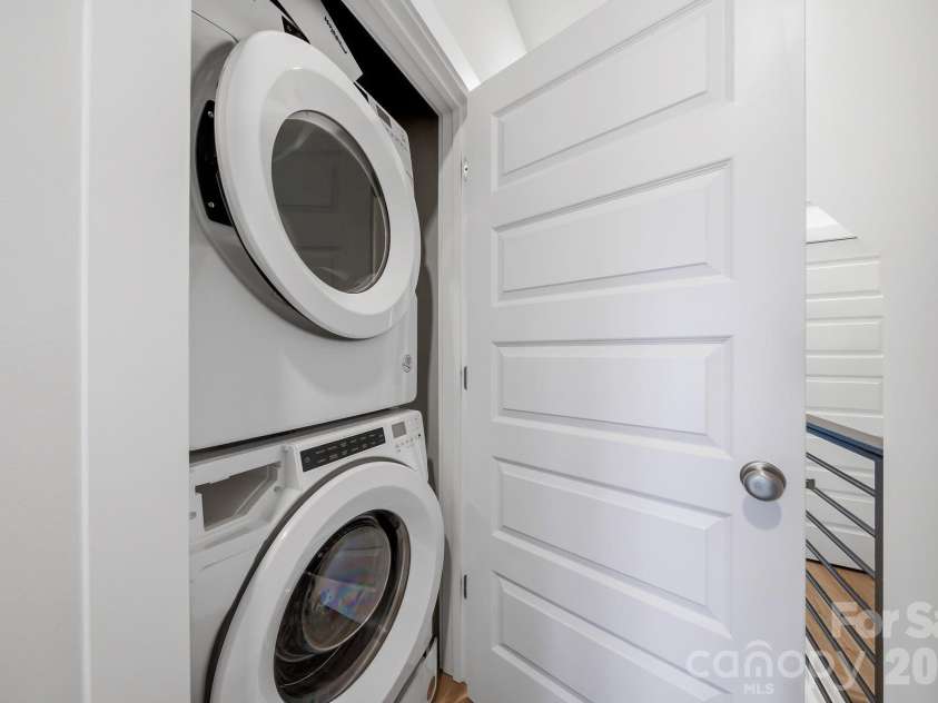 2120 Terwilliger Terrace, Charlotte, NC 28203.  MLS# CAR4384224, YatesRealty ID 30803. 
