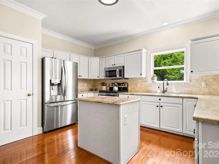 8173 Shannon Woods Lane, Weddington, NC 28104.  MLS# CAR4274910, YatesRealty ID 30803. 