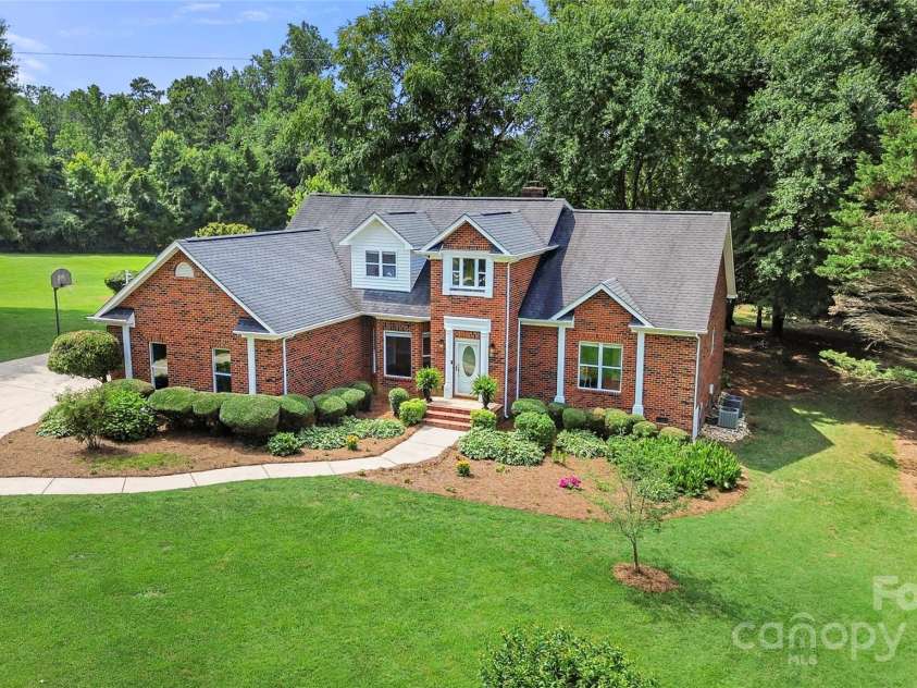 8173 Shannon Woods Lane, Weddington, NC 28104.  MLS# CAR4274910, YatesRealty ID 30803. 