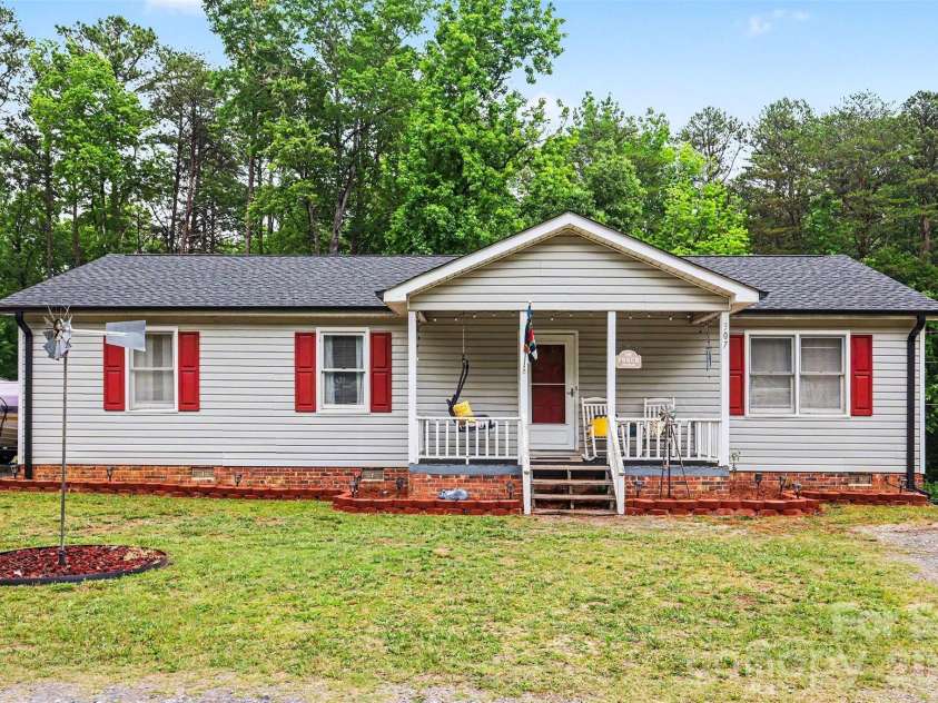 307 Will Hall Road, Kings Mountain, NC 28086.  MLS# CAR4386302, YatesRealty ID 30805. 