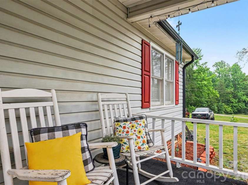 307 Will Hall Road, Kings Mountain, NC 28086.  MLS# CAR4386302, YatesRealty ID 30805. 
