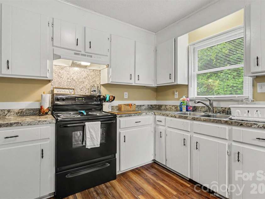 307 Will Hall Road, Kings Mountain, NC 28086.  MLS# CAR4386302, YatesRealty ID 30805. 