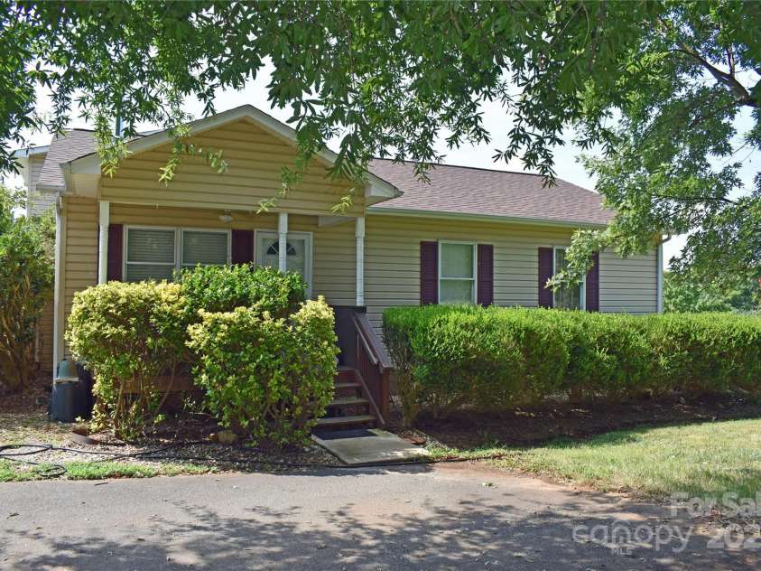3603 Ritchie Road, Lincolnton, NC 28092.  MLS# CAR4287751, YatesRealty ID 30806. Front