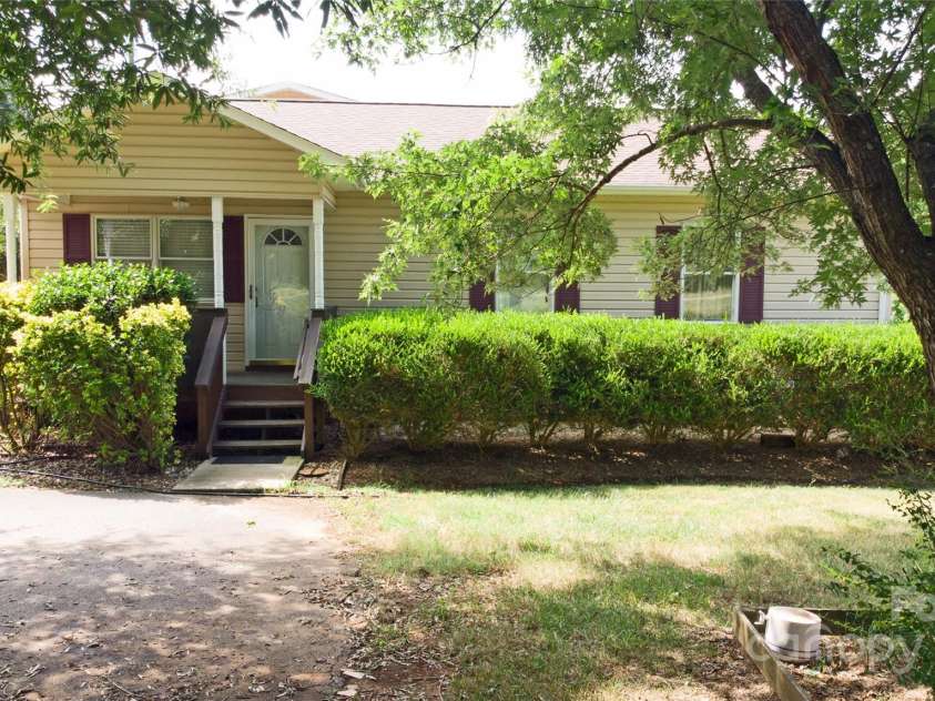 3603 Ritchie Road, Lincolnton, NC 28092.  MLS# CAR4287751, YatesRealty ID 30806. Front