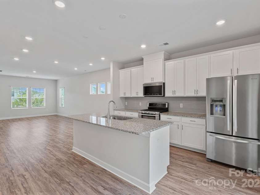 2426 Arbor Loop Drive, Charlotte, NC 28217.  MLS# CAR4285270, YatesRealty ID 30807. 