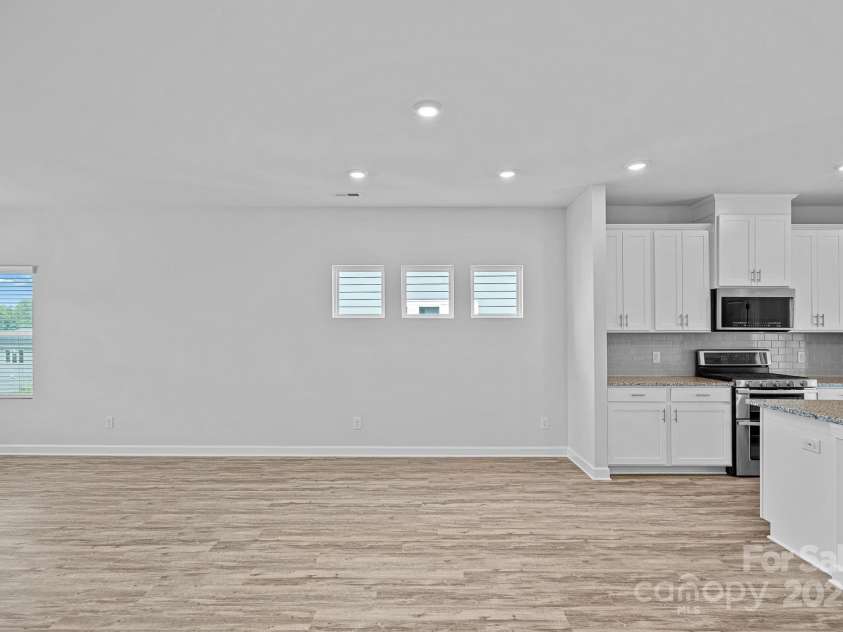 2426 Arbor Loop Drive, Charlotte, NC 28217.  MLS# CAR4285270, YatesRealty ID 30807. 