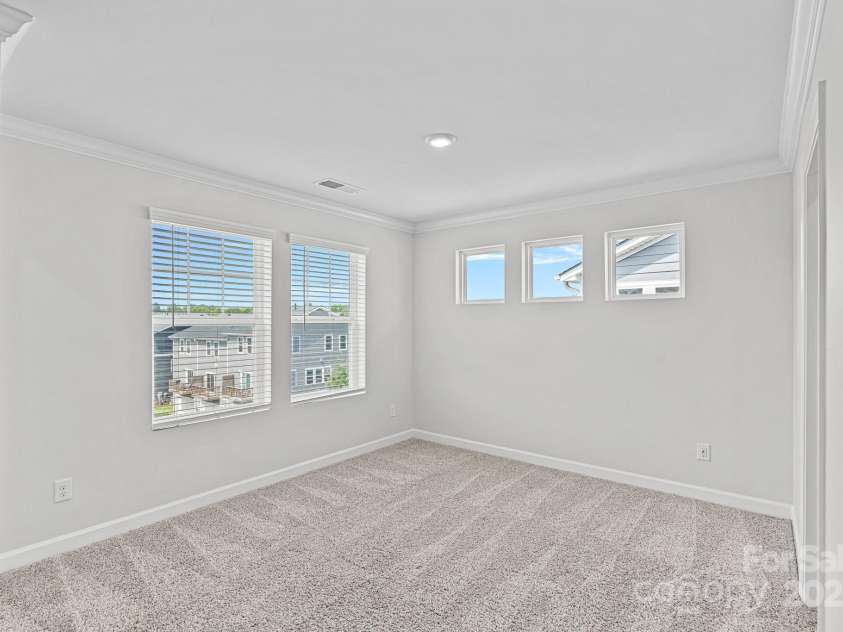 2426 Arbor Loop Drive, Charlotte, NC 28217.  MLS# CAR4285270, YatesRealty ID 30807. 