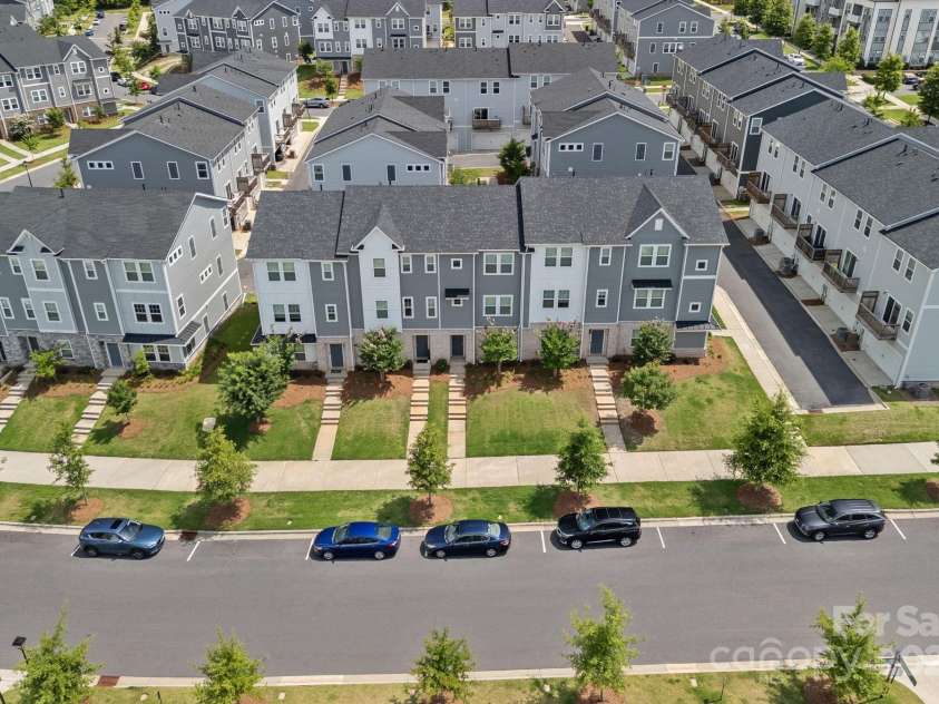 2426 Arbor Loop Drive, Charlotte, NC 28217.  MLS# CAR4285270, YatesRealty ID 30807. 