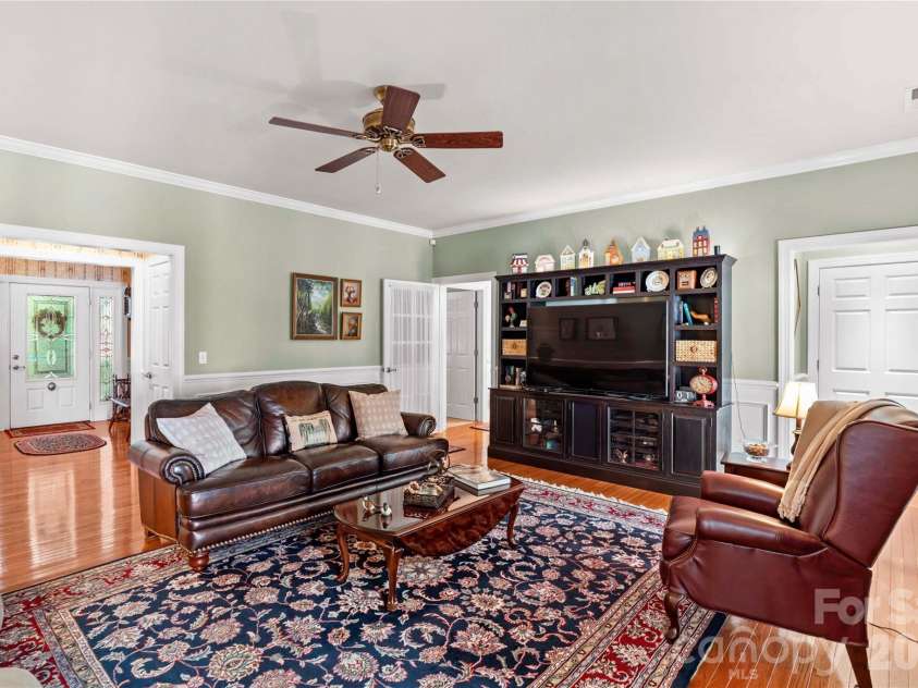 1629 Parkside Drive, Catawba, NC 28609.  MLS# CAR4380774, YatesRealty ID 30808. 