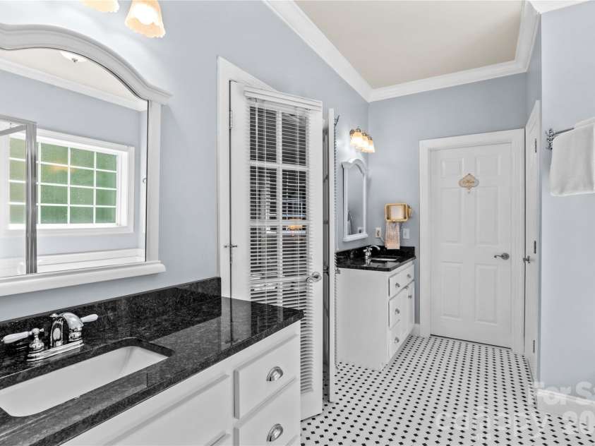 1629 Parkside Drive, Catawba, NC 28609.  MLS# CAR4380774, YatesRealty ID 30808. 